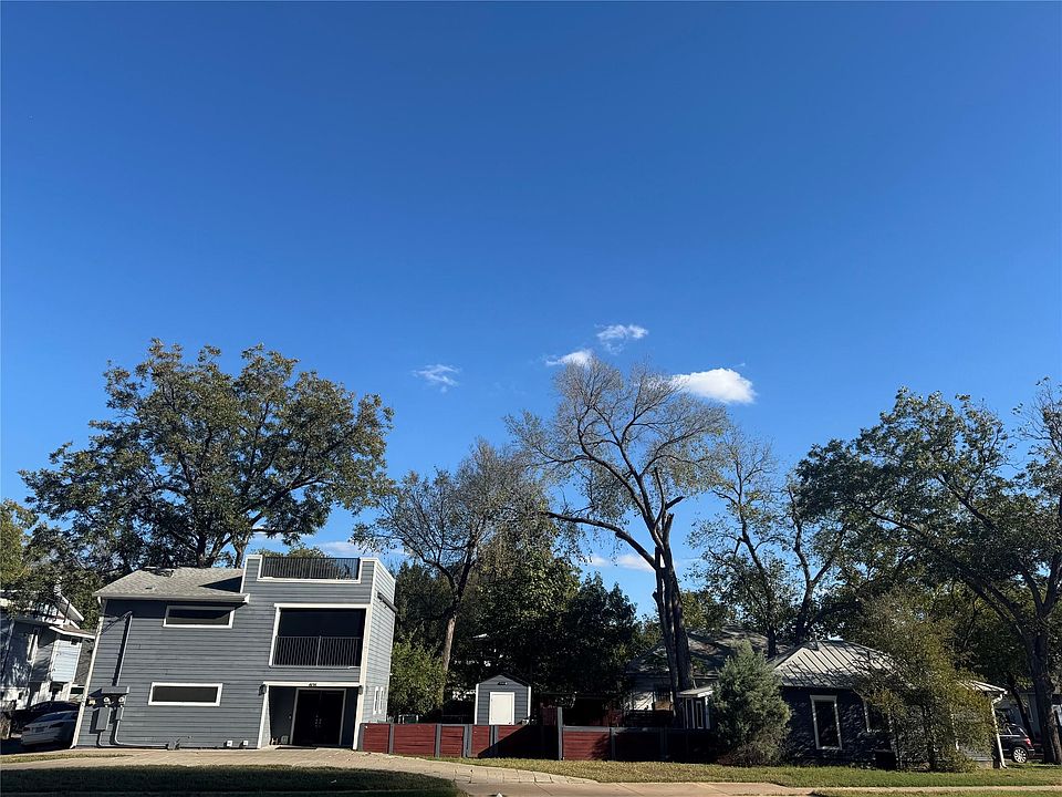 2nd image of 808 Spence St