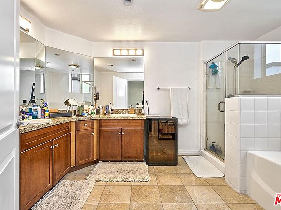 5th image of 629 Traction Ave APT 636