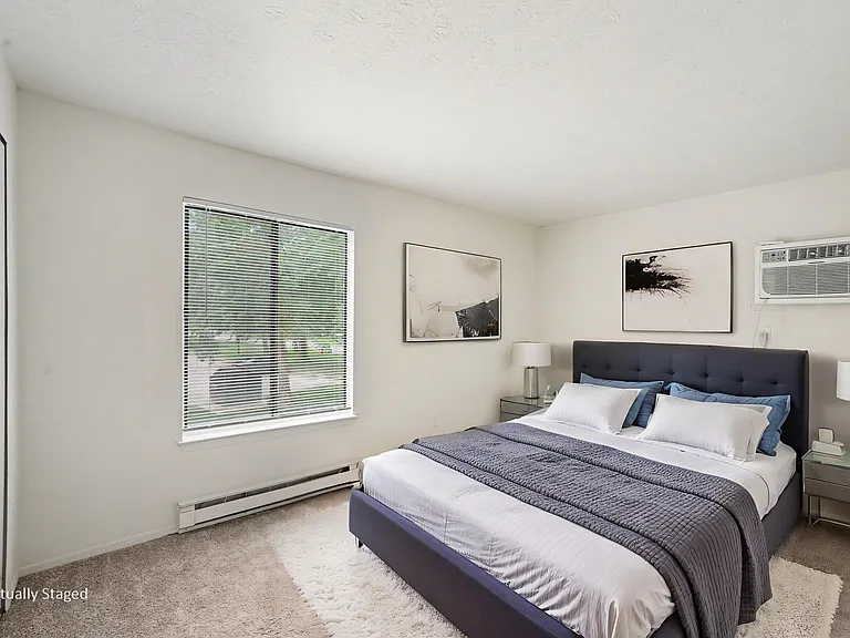 Eastgate Woods Apartments — Photo 2