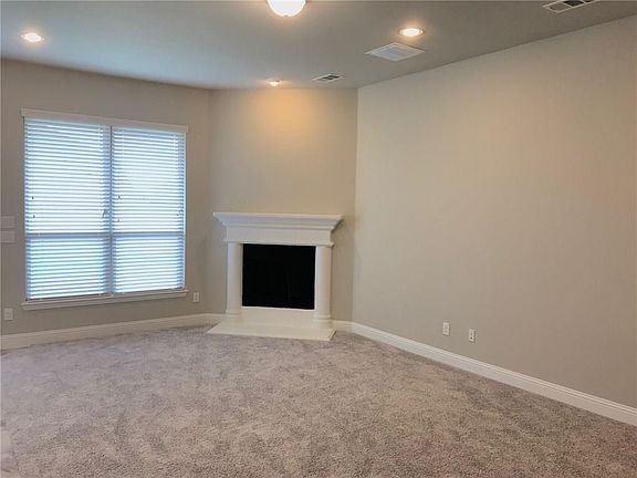 5th image of 16420 Amistad Ave