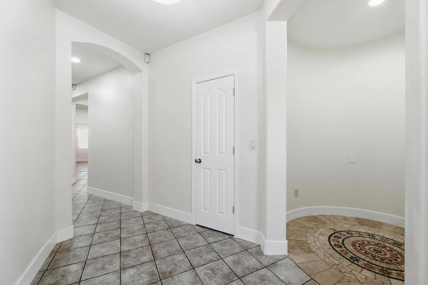 4 bed, 1712 sqft, $2,900 — Photo 4