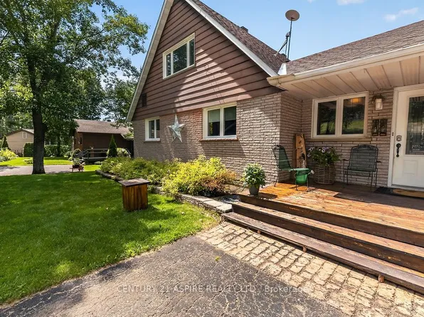 324 Rantz Rd, Petawawa, ON K8H 2W8