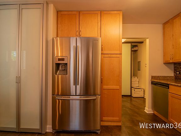 2nd image of 1651 N Dayton St APT 307