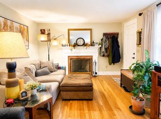 1290 W Main Rd, Portsmouth, RI 02871