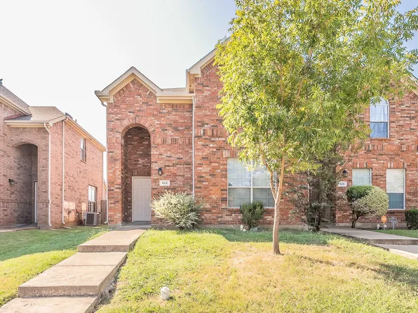 923 Jamie Dr, Grand Prairie, TX 75052