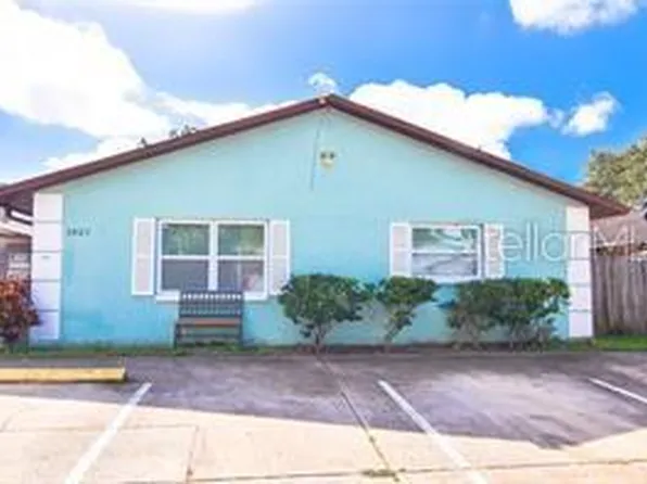 1021 16th Ave NW, Largo, FL 33770