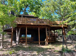 379 Tree Loft Dr, Four Seasons, MO 65049