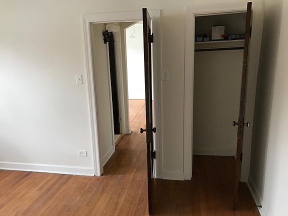 3rd image of 7223 S Kimbark Ave #204