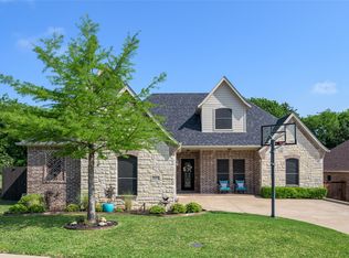 1611 Moreland Dr, Sherman, TX 75090