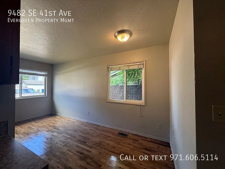 9482 SE 41st Ave — Photo 11