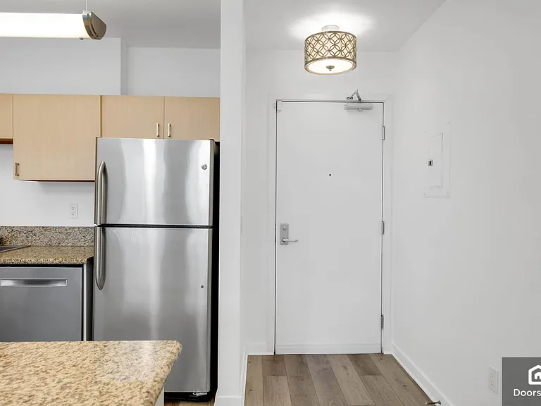 630 W 6th St #615 — Photo 5