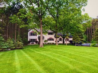 130 Sagamore Trl SE, Lowell, MI 49331
