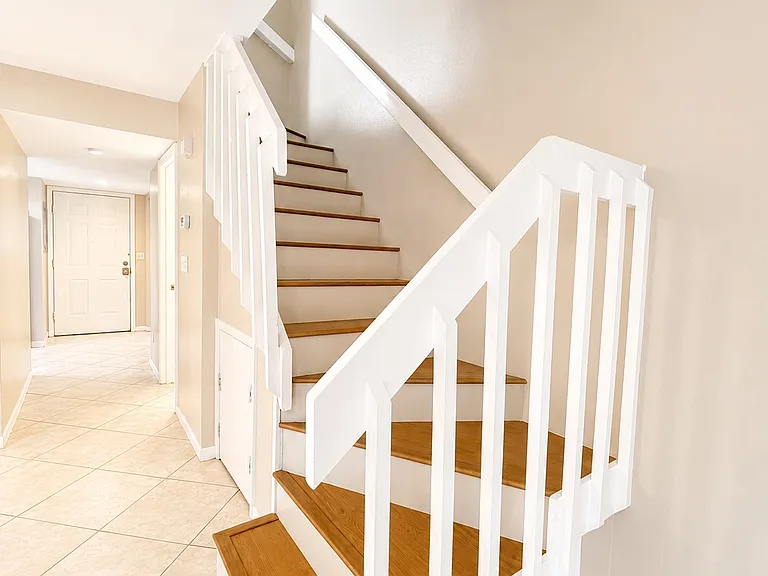 1713 Azalea Ct #C — Photo 7