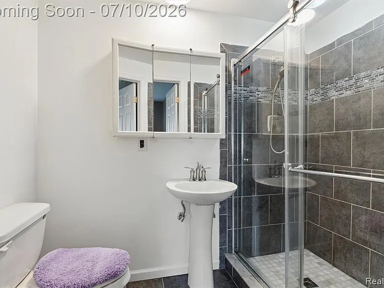 500 Trombley Dr — Photo 25