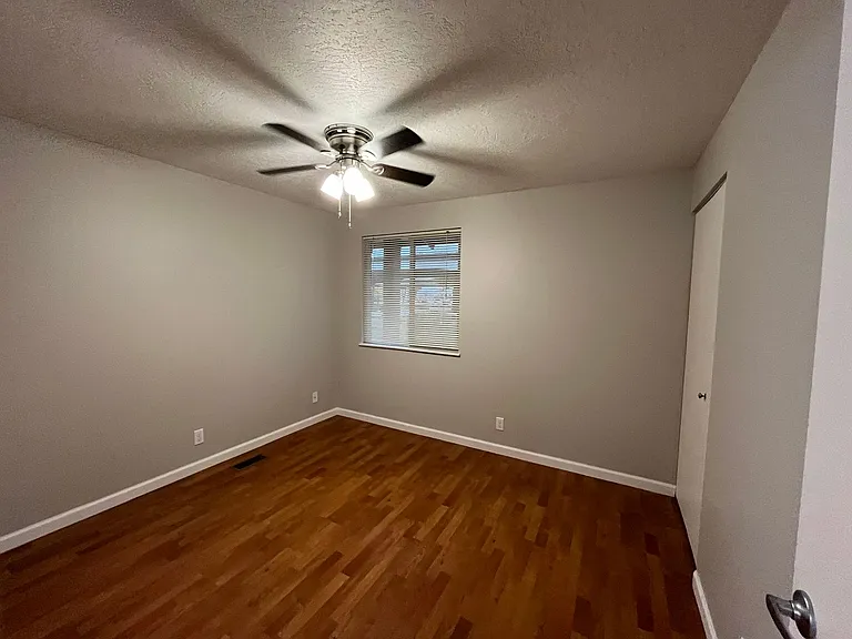 500 Jefferson St #8 — Photo 20