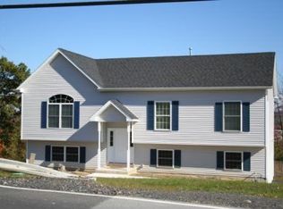 480 Riley Rd, New Windsor, NY 12553