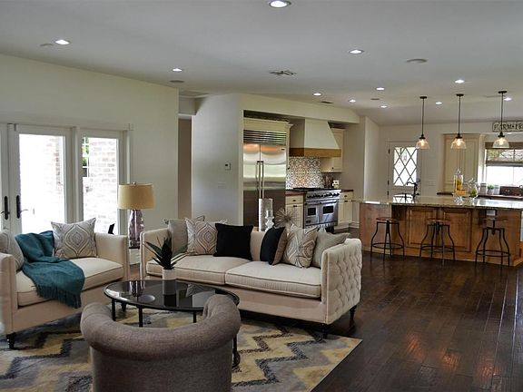 State Family Room3