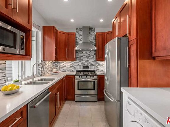 5th image of 1300 12th St APT A