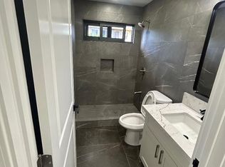 99-1057 Halawa Heights Rd, Aiea, HI 96701