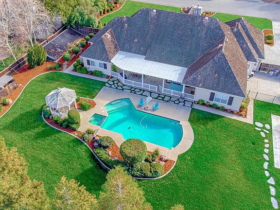 5th image of 39398 Spyglass Pl