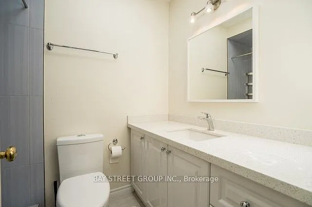 137 Helendale Ave — Photo 12