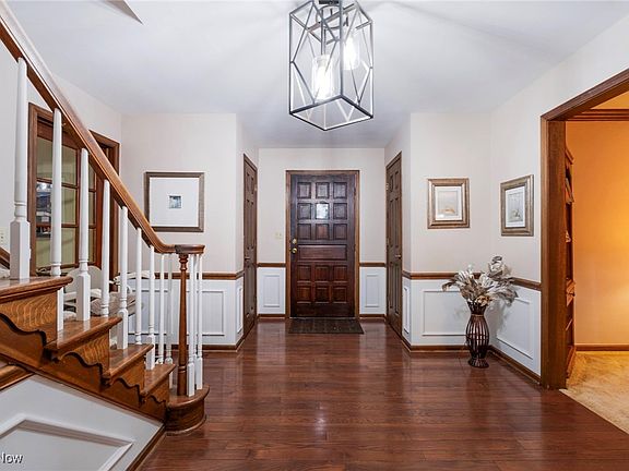 4th image of 456 Greenmont Dr
