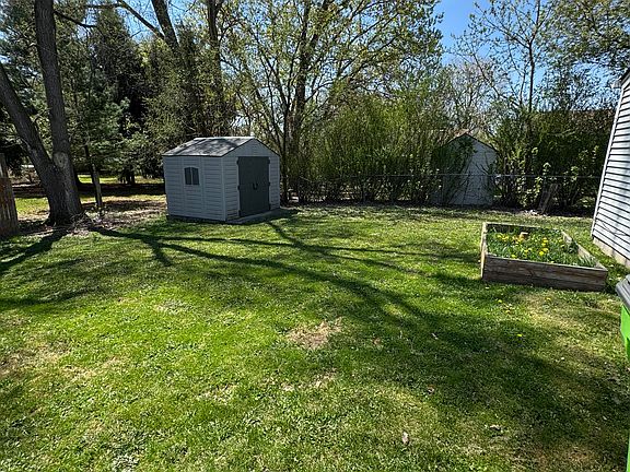 2nd image of 6130 Mulberry Dr