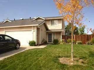 1438 Rhododendron Dr photo 1