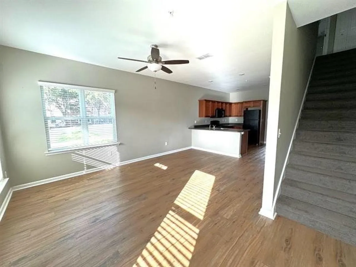 Building Photo - 2281 Del Carmel Way #1101