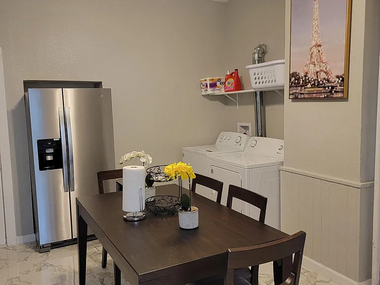 2801 Cottage Grove Ave #2 — Photo 15