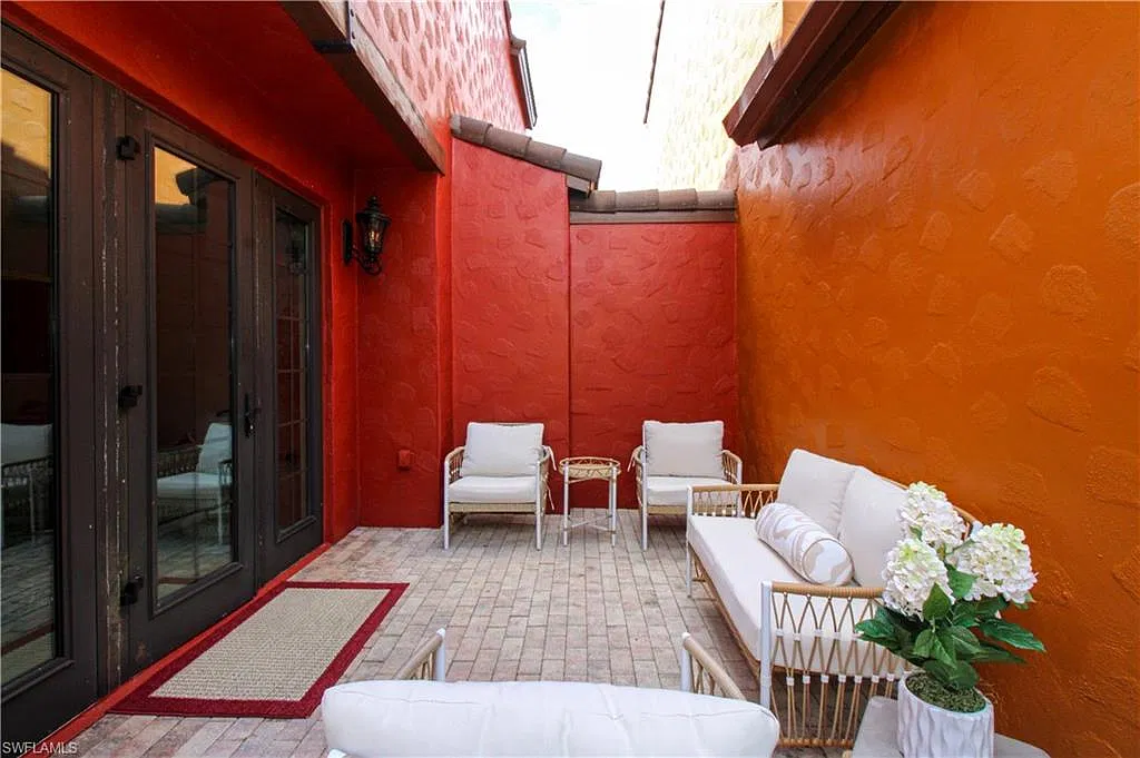 2 bed, 2.5 bath, 1531 sqft, $6,200 — Photo 4