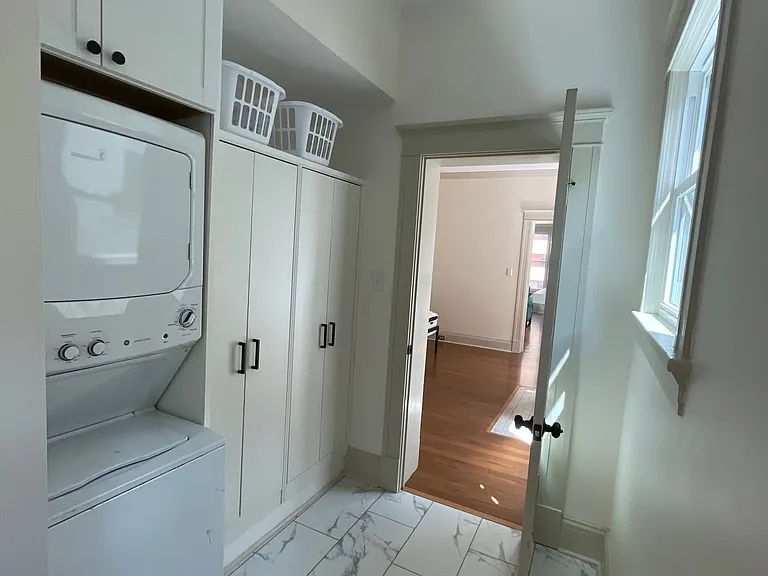 2235 Chapline St #2 — Photo 6