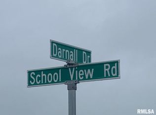 109 W School View Rd, Geneseo, IL 61254