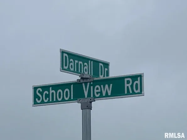 109 W School View Rd, Geneseo, IL 61254