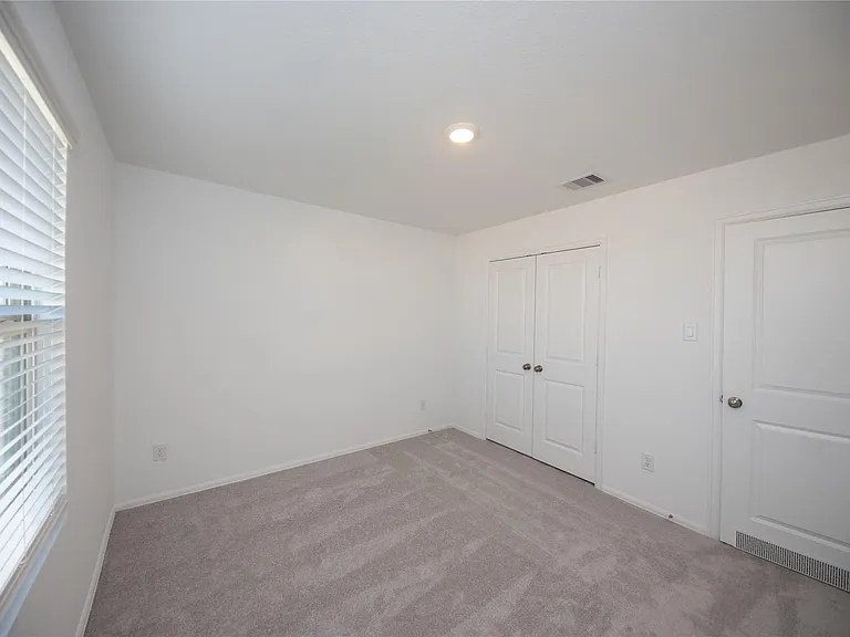 7235 Gorrian — Photo 24
