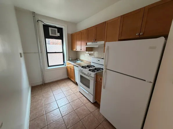 3765 18th Avenue image 1 of 8