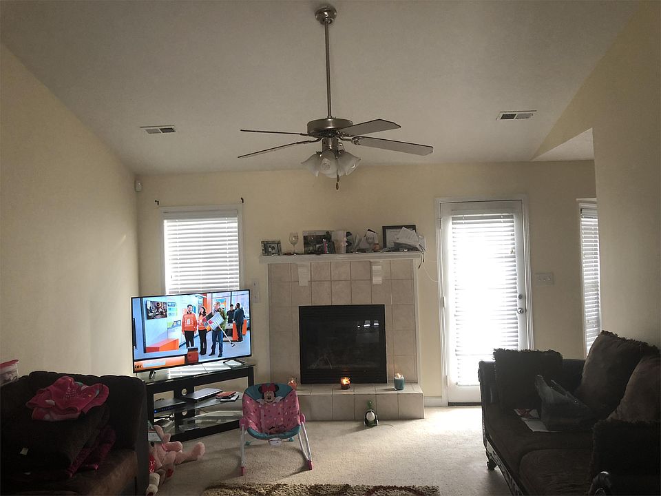 2nd image of 1441 Avoncroft Dr
