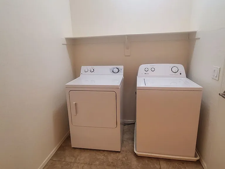6868 Sky Pointe Dr #2008 — Photo 24
