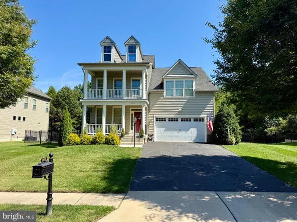6831 Noyes Ave, Haymarket, VA 20169