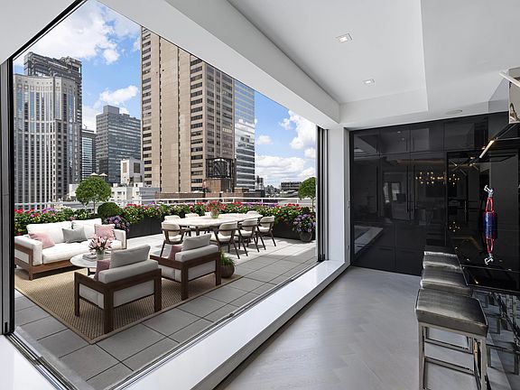 2nd image of 200 E 57th St Penthouse B