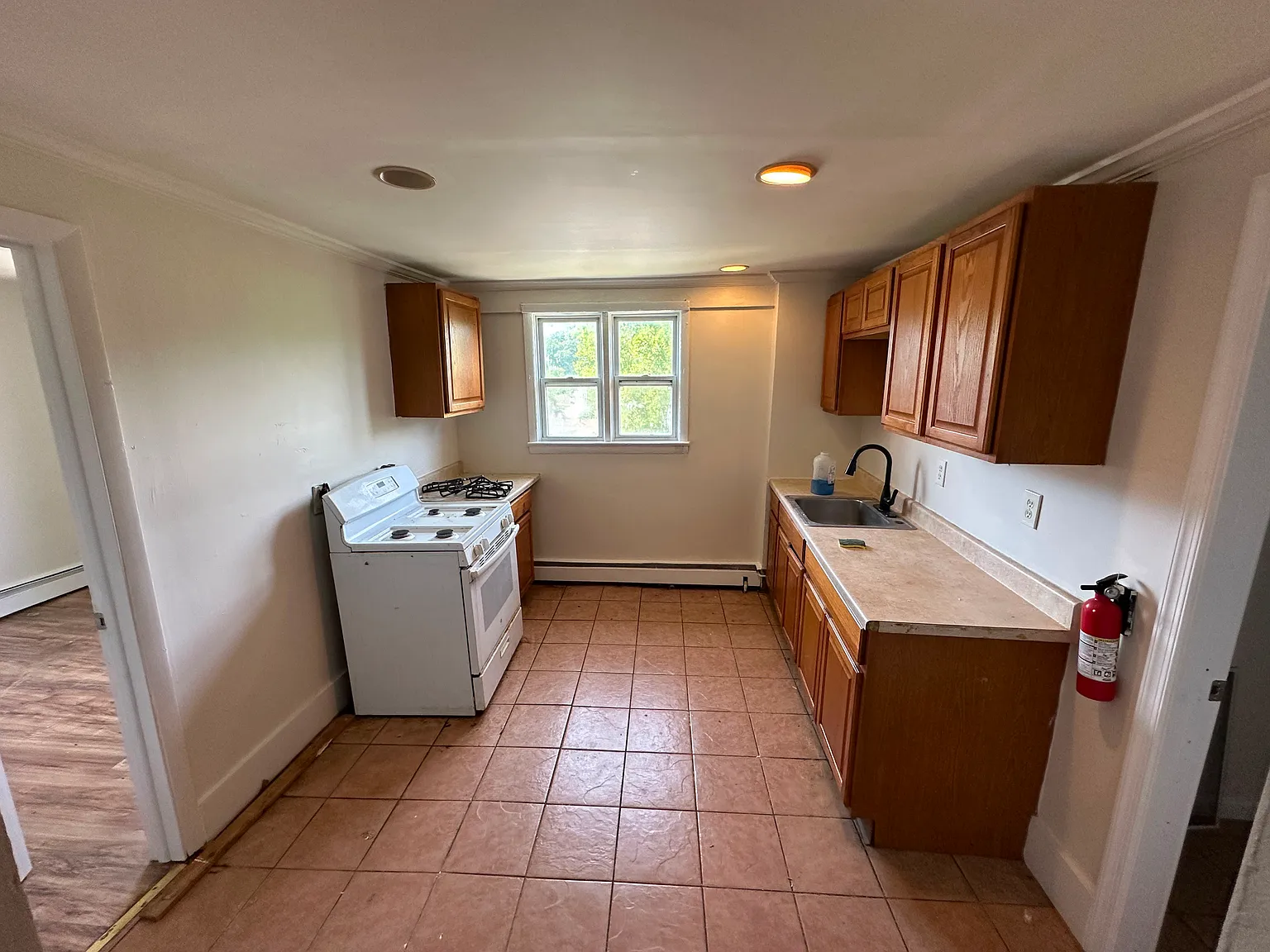 1 bed, 750 sqft, $1,750 — Photo 2