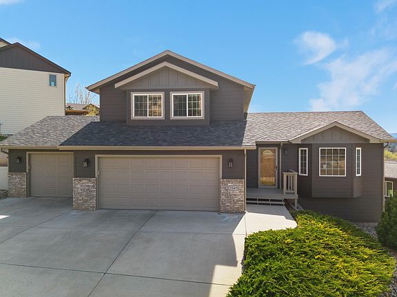 4th image of 2049 Harney Dr