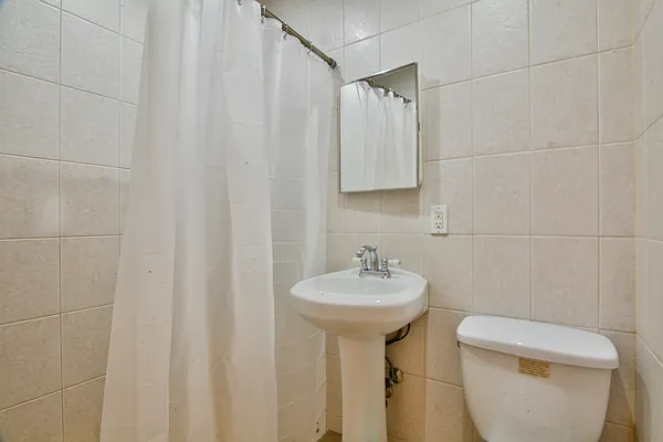 Rented by Platinum Properties | media 6