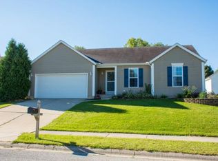 2260 Harwood St, South Bend, IN 46614