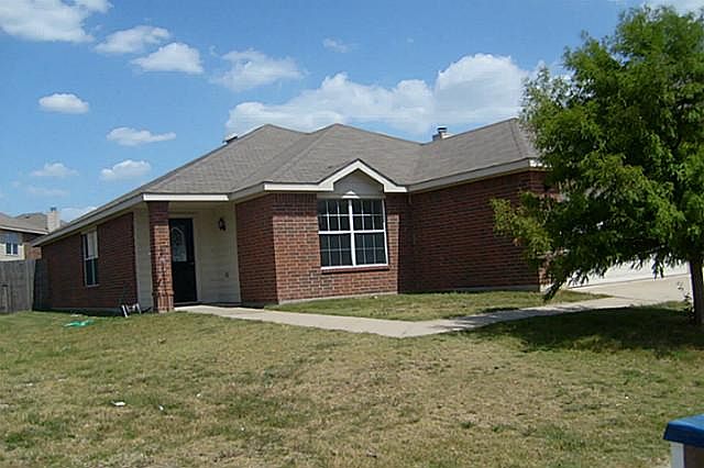 1st image of 1009 Finch Cir