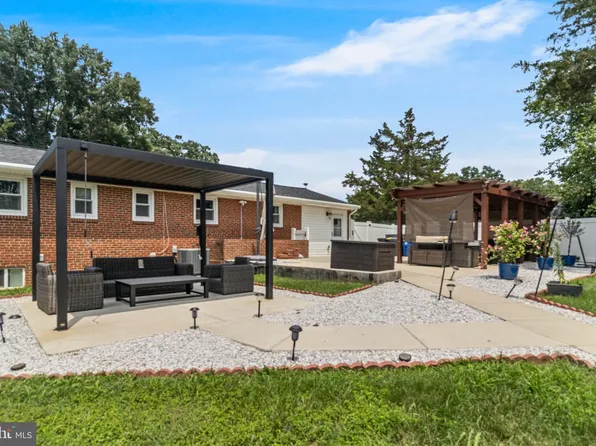 5709 Spruce Dr, Clinton, MD 20735