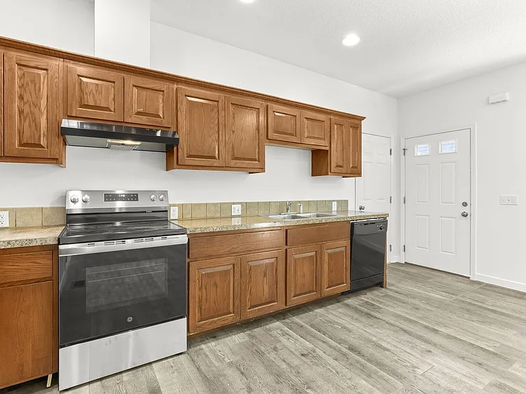 3745-3749 SE 127th Pl — Photo 10