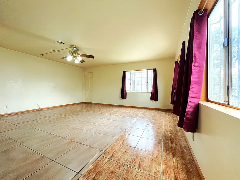 1349 Walnut Ave #A — Photo 2