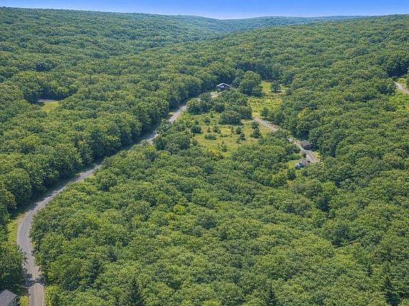 2nd image of 5 Oak Ridge Rd