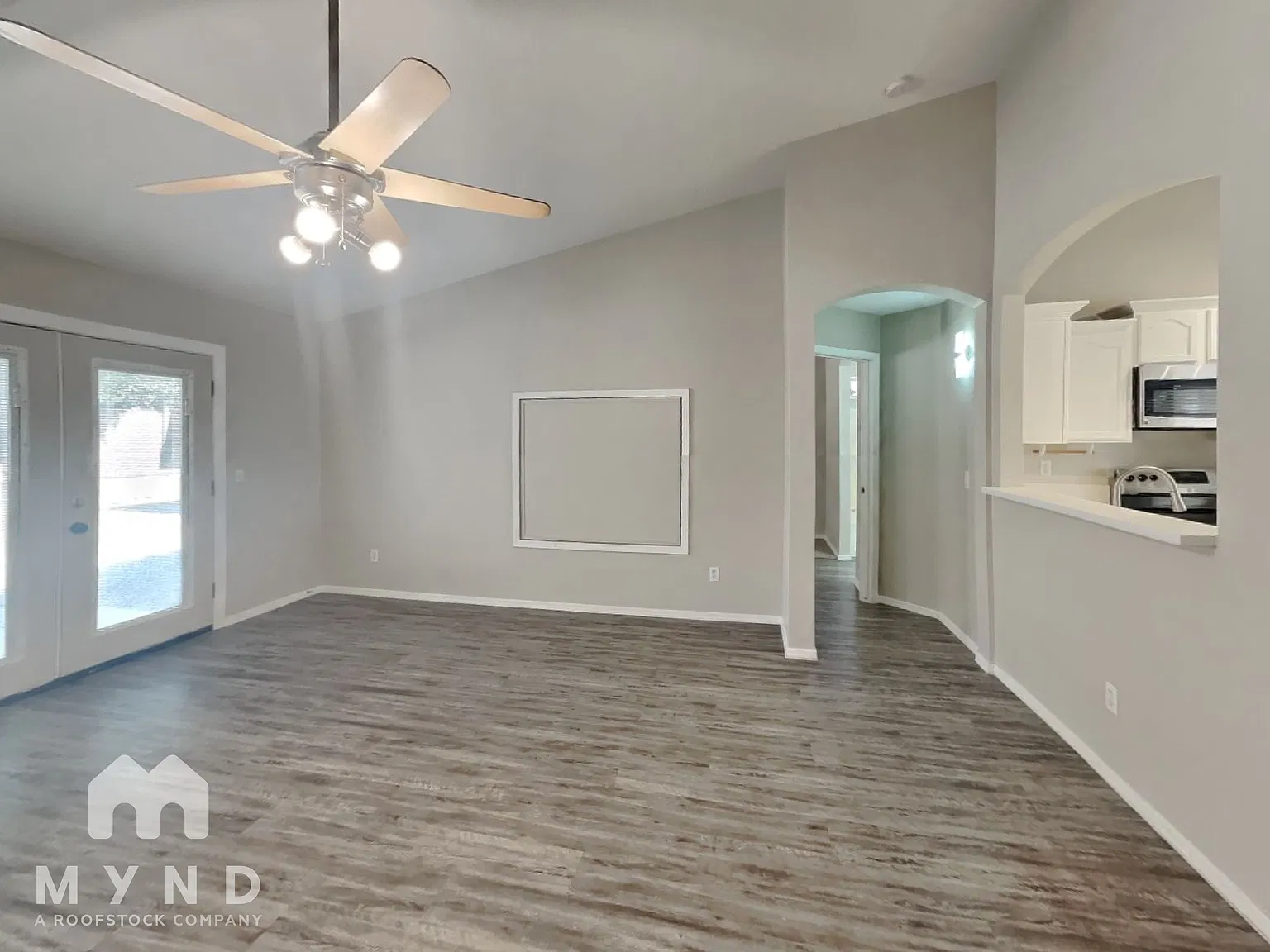 4 bed, 2.0 bath, 1609 sqft, $2,295 — Photo 4